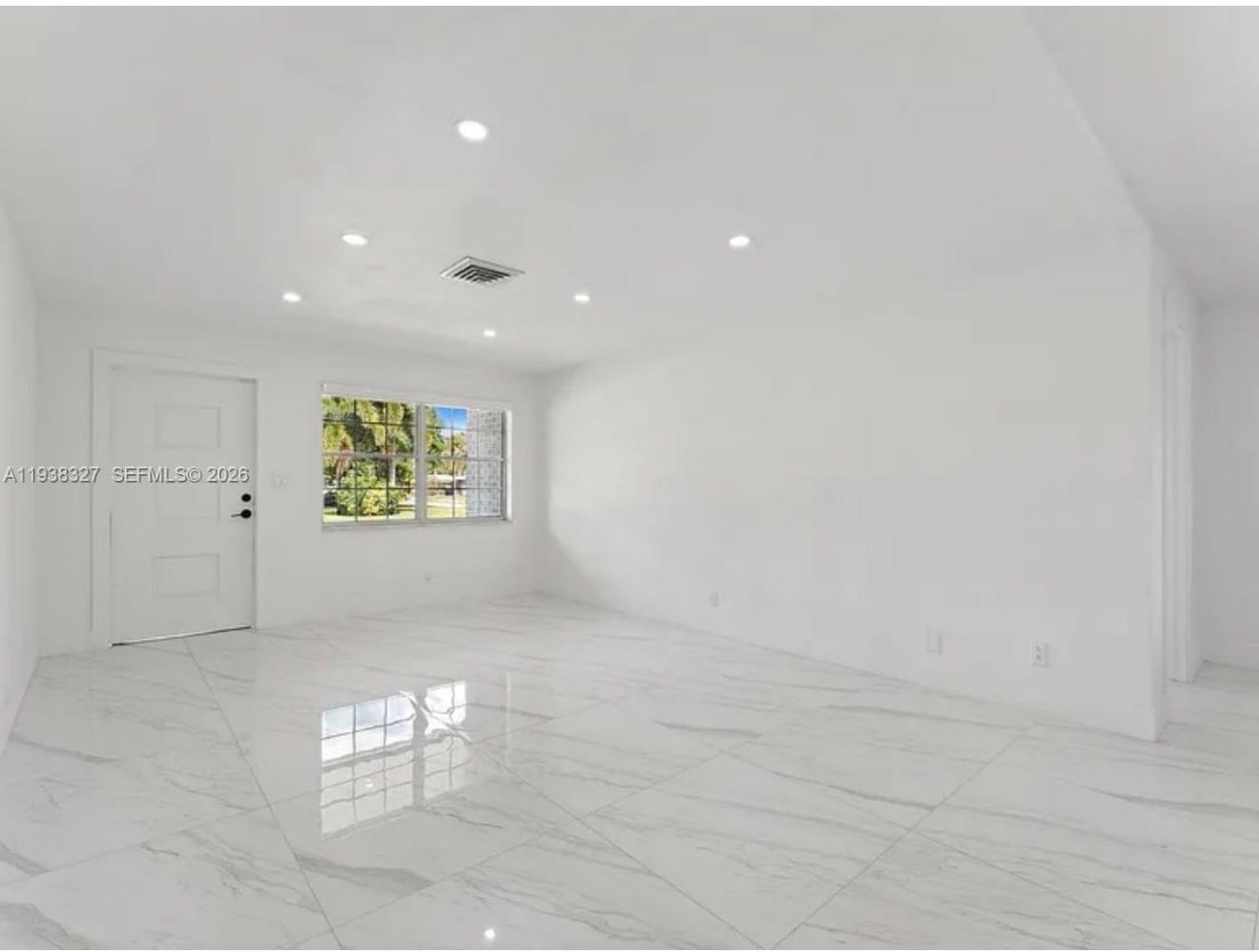 6800 SW 10th Ct, Pembroke Pines, FL 33023 Photo