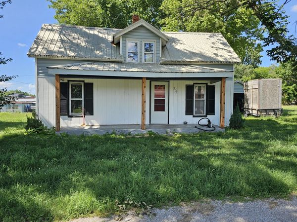 309 E Carnes Street , Wheaton, MO 64874