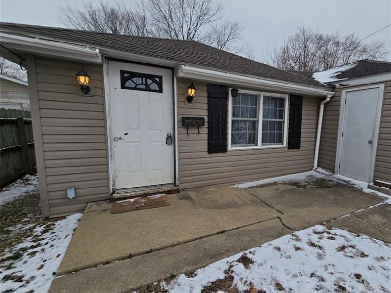 188 S Walnut Street, London, OH 43140 Photo 2