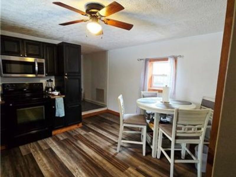 188 S Walnut Street, London, OH 43140 Photo 8