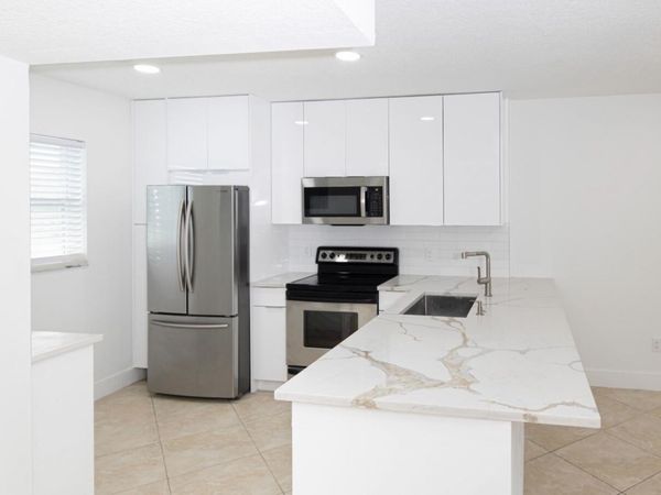 2600 Fiore Way, Unit 2110, Delray Beach, FL 33445