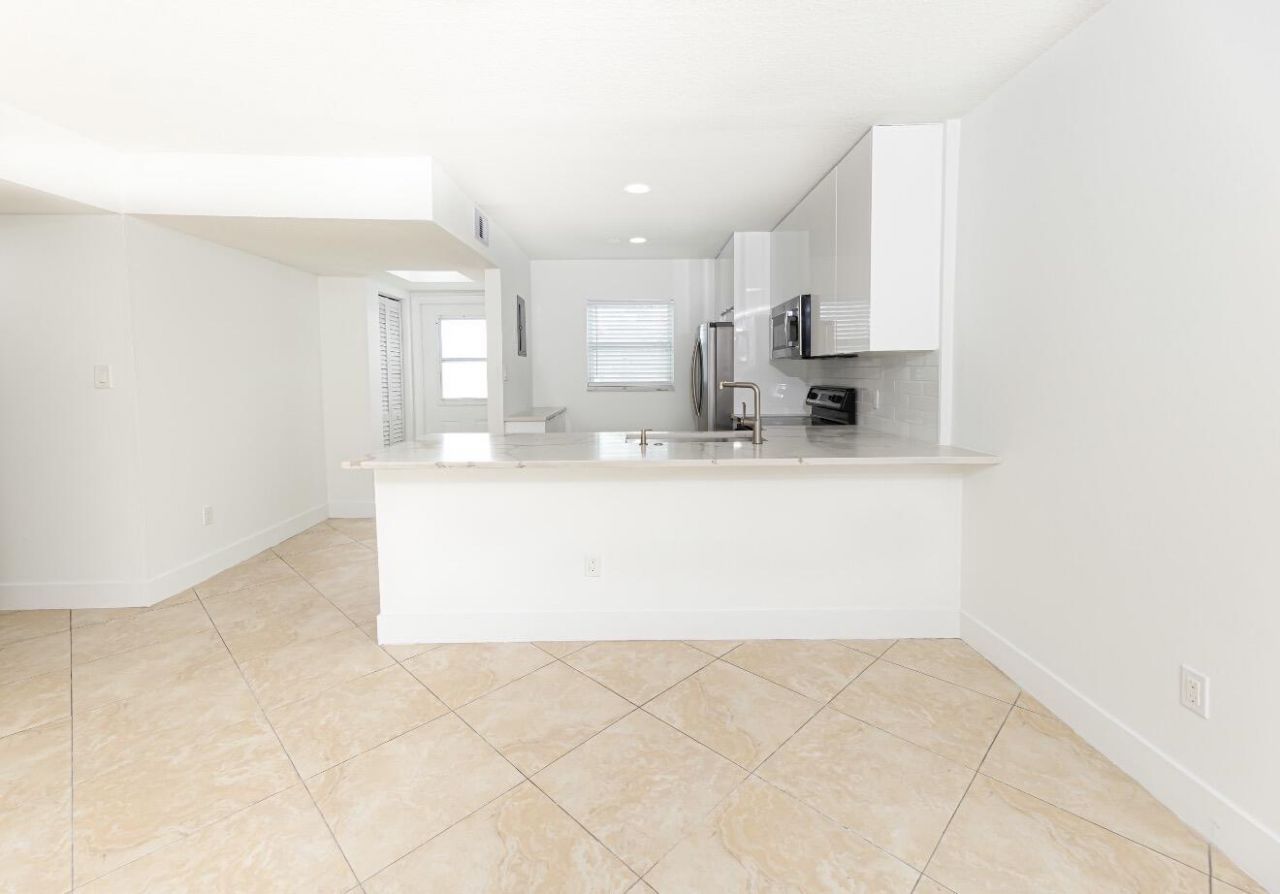 2600 Fiore Way, Unit 2110, Delray Beach, FL 33445 Photo