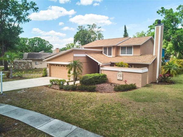 3103 TARAGROVE DRIVE, TAMPA, FL 33618