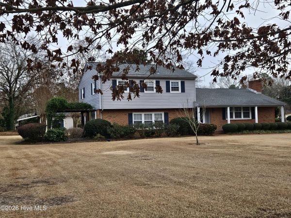 200 Coharie Drive, Clinton, NC 28328