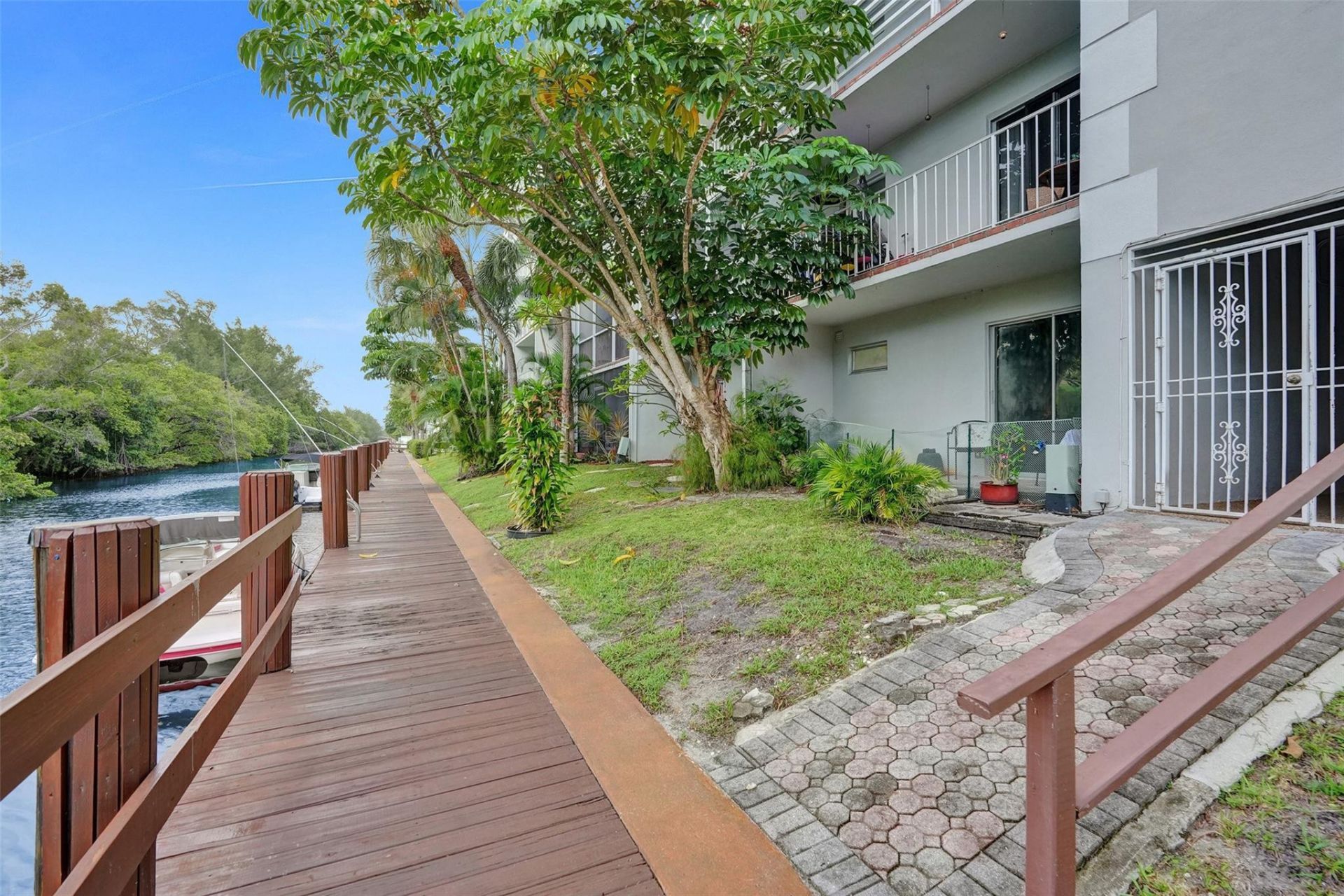 1407 NE 56th Street, Unit 109, Fort Lauderdale, FL 33334 Photo