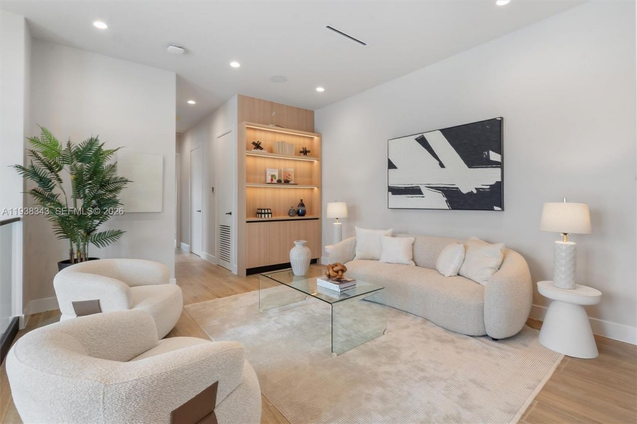 1318 NE 16th Ter, Fort Lauderdale, FL 33304 Photo