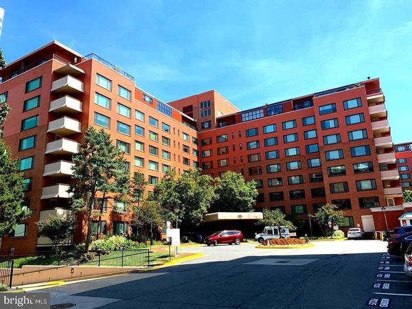 1021 ARLINGTON BOULEVARD, Unit 702, ARLINGTON, VA 22209