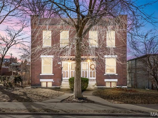 2206 Victor Street, St Louis, MO 63104