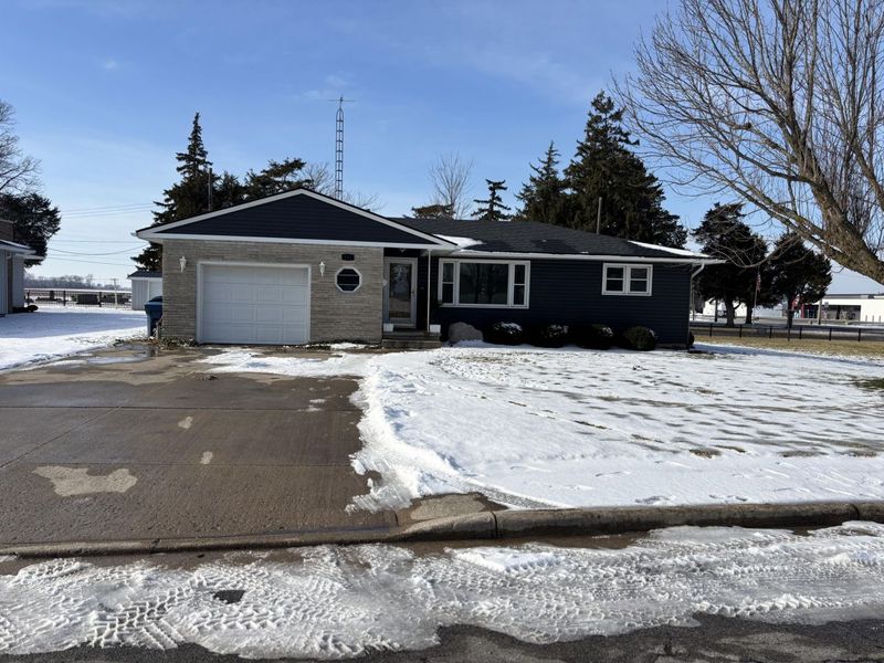 101 Island Avenue, Jackson Center, OH 45334 Photo 3