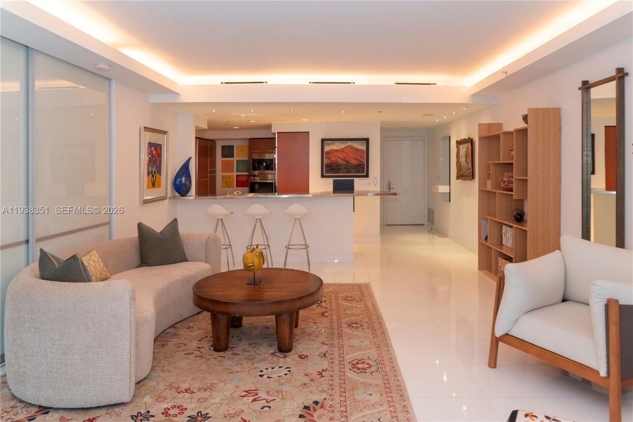 1331 Brickell Bay Dr, Unit 1505, Miami, FL 33131 Photo