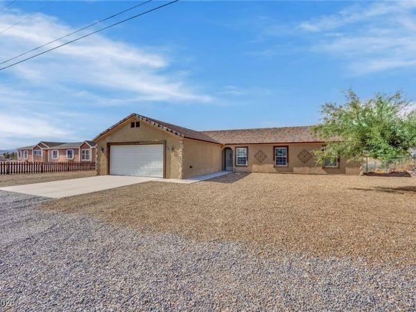 200 W Eton Street, Pahrump, NV 89048