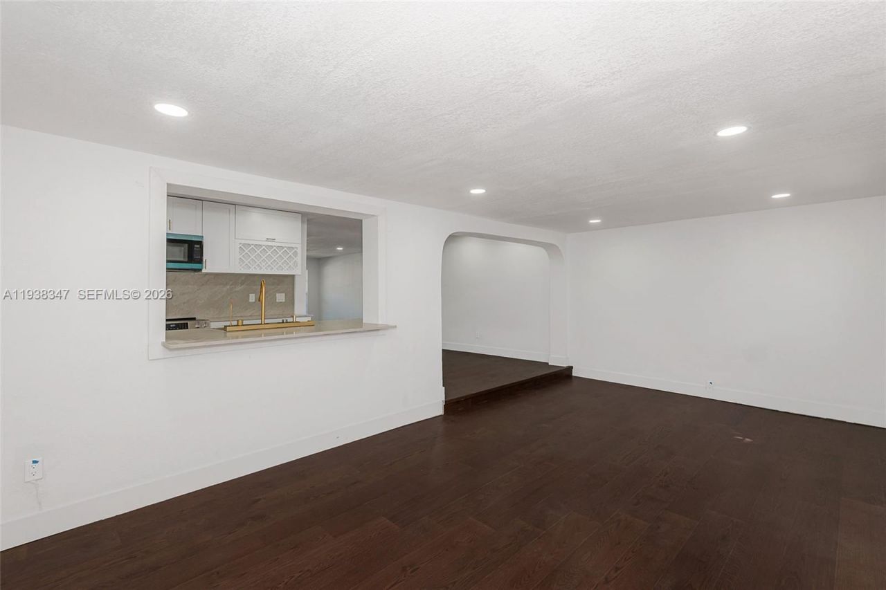 4360 NW 4th St, Plantation, FL 33317 Photo