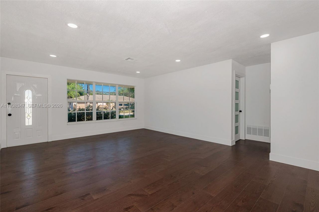 4360 NW 4th St, Plantation, FL 33317 Photo