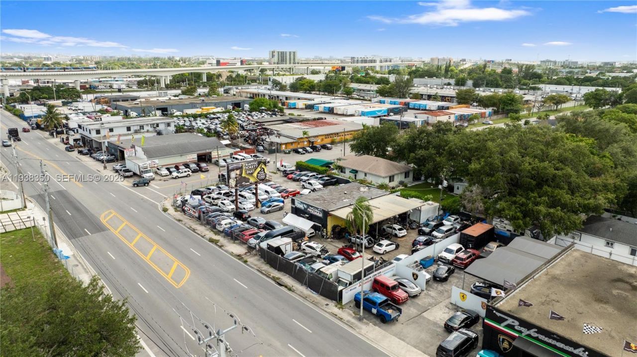 4350 NW 32nd Ave, Miami, FL 33142 Photo