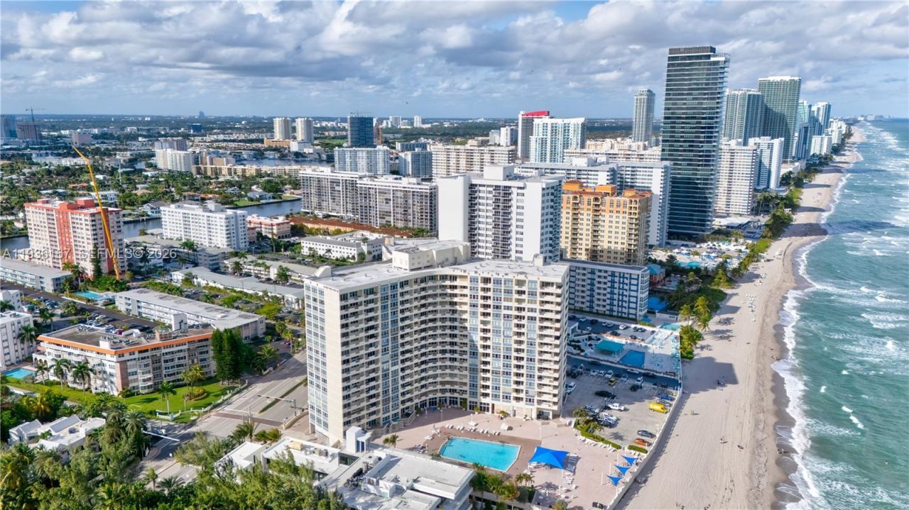 3180 S Ocean Dr , Unit 717, Hallandale Beach, FL 33009 Photo