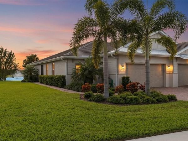 14558 Edgewater CIR, NAPLES, FL 34114