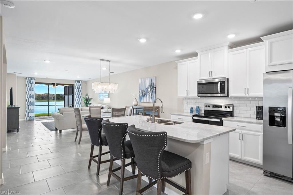 14558 Edgewater Cir, Naples, FL 34114 Photo