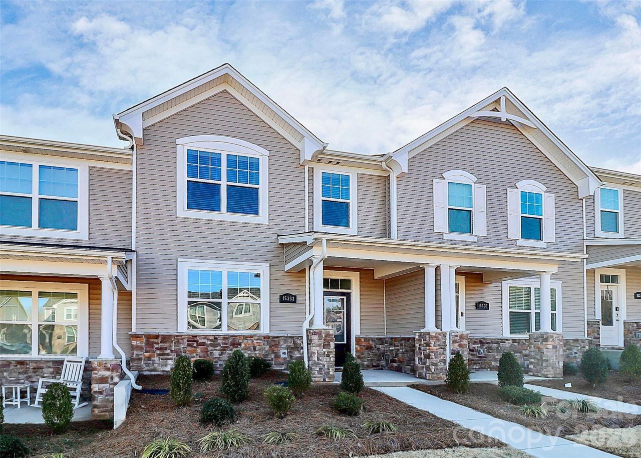 15333 Braid Meadow Drive, Charlotte, NC 28278 Main Photo