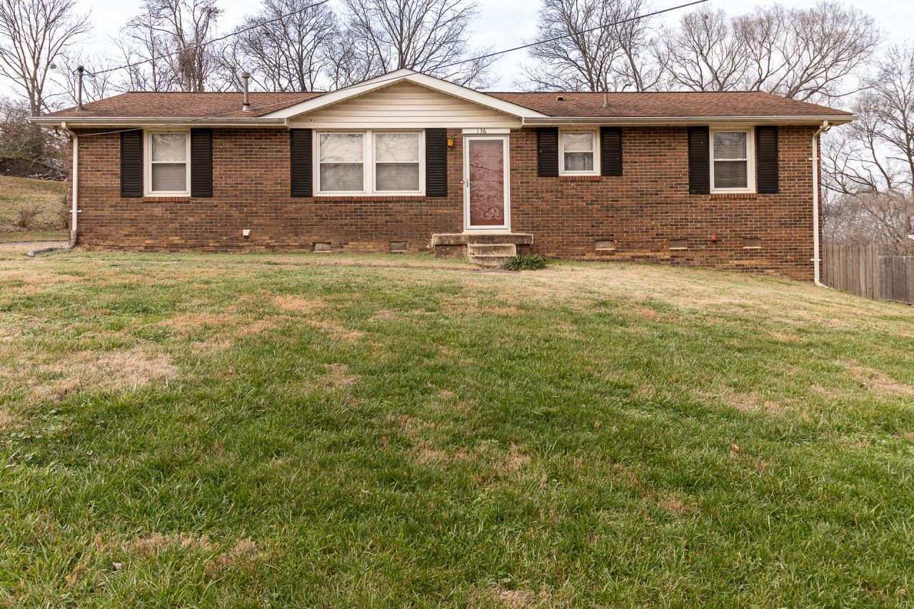 136 Vulco Dr, Hendersonville, TN 37075 Main Photo