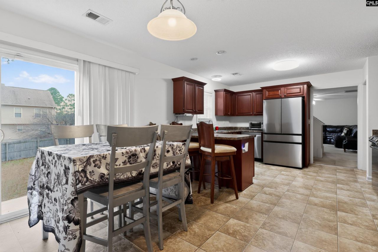 408 Sawtooth Lane Photo 12