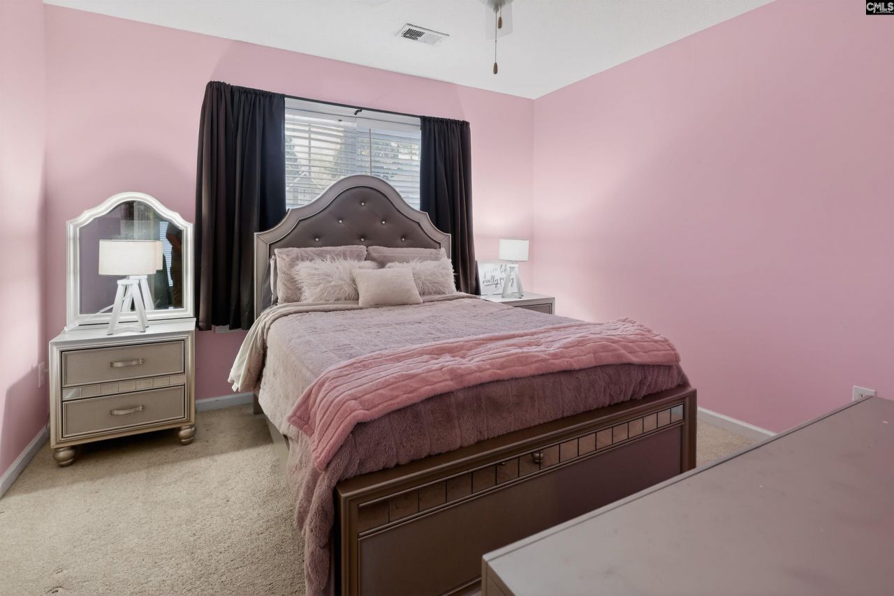 408 Sawtooth Lane Photo 16