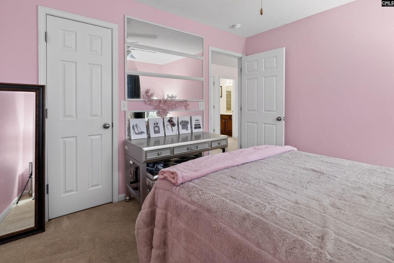 408 Sawtooth Lane Photo 17