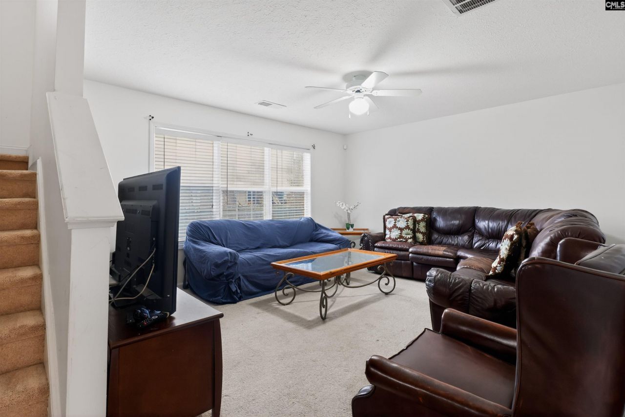 408 Sawtooth Lane Photo 6