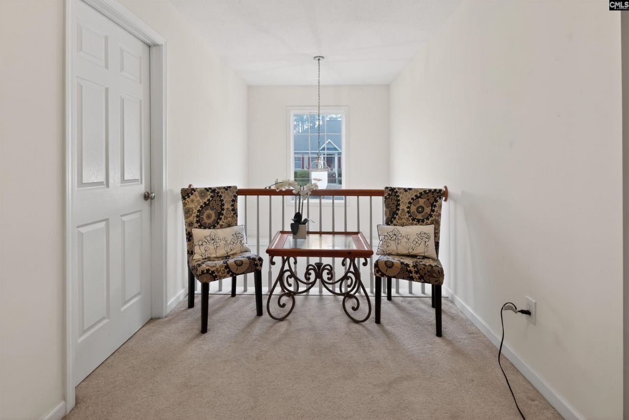 408 Sawtooth Lane Photo 8