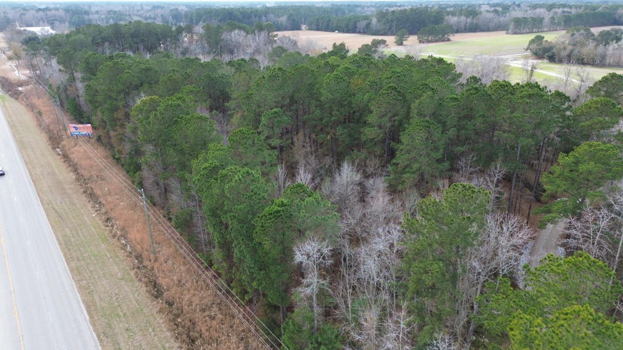 1 Highway 52 Photo 9