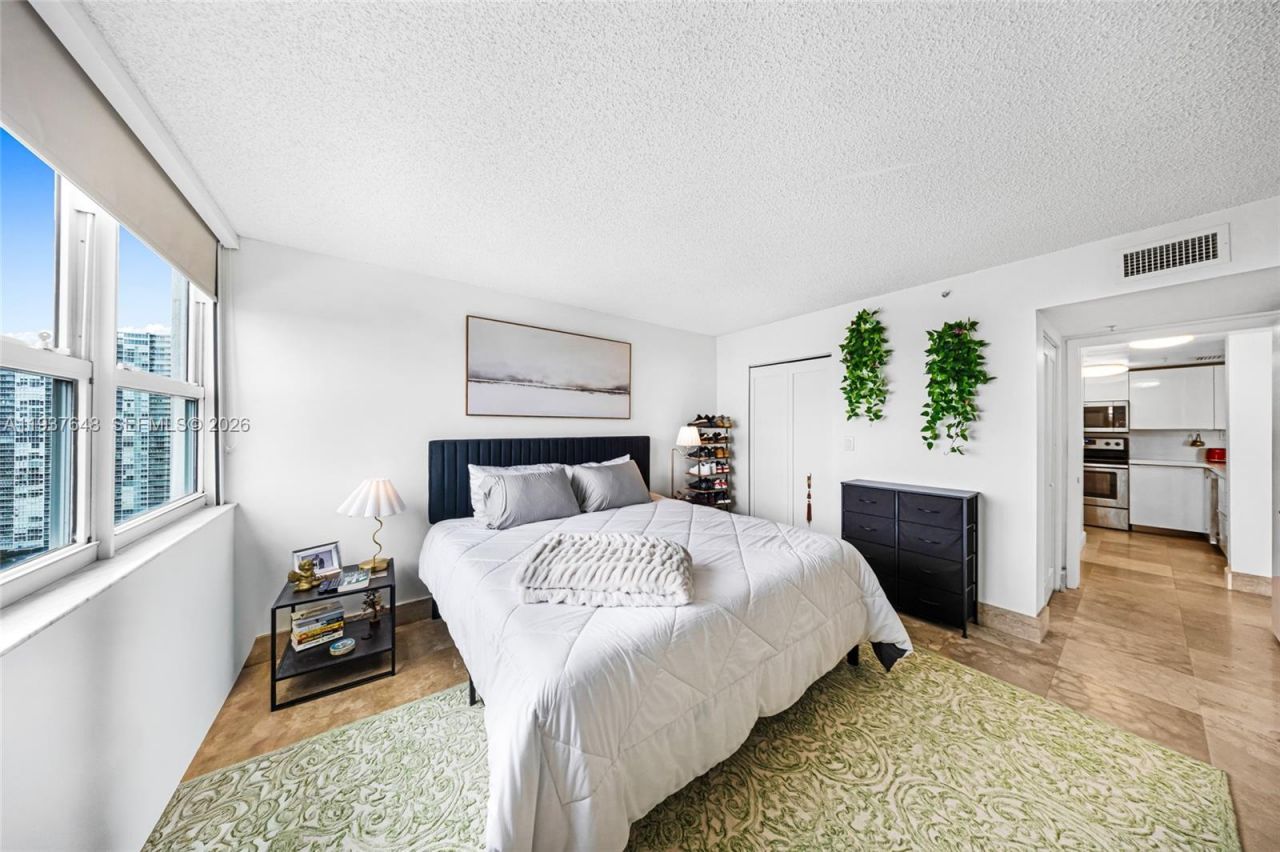 650 West Ave, Unit 3006, Miami Beach, FL 33139 Photo