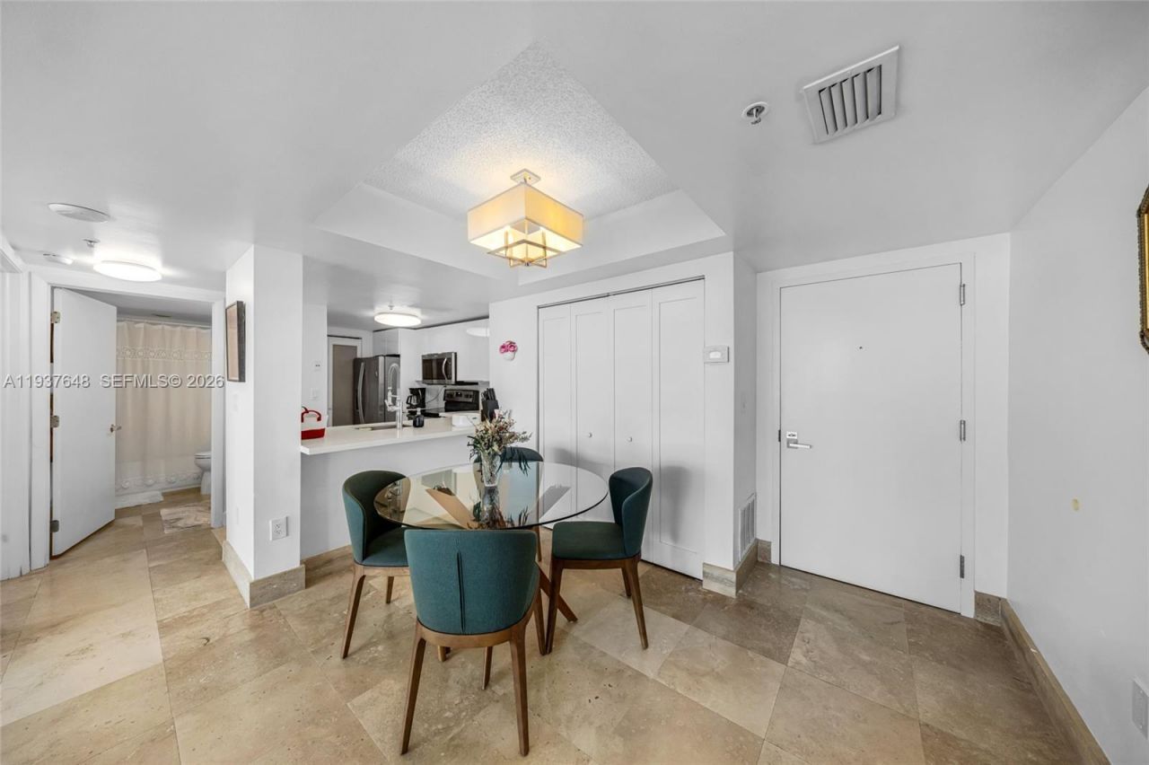 650 West Ave, Unit 3006, Miami Beach, FL 33139 Photo