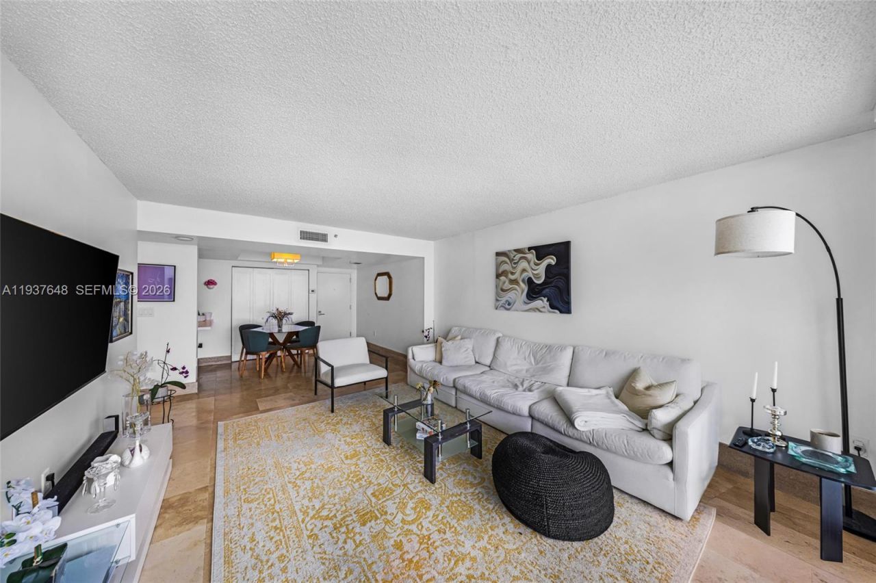 650 West Ave, Unit 3006, Miami Beach, FL 33139 Photo