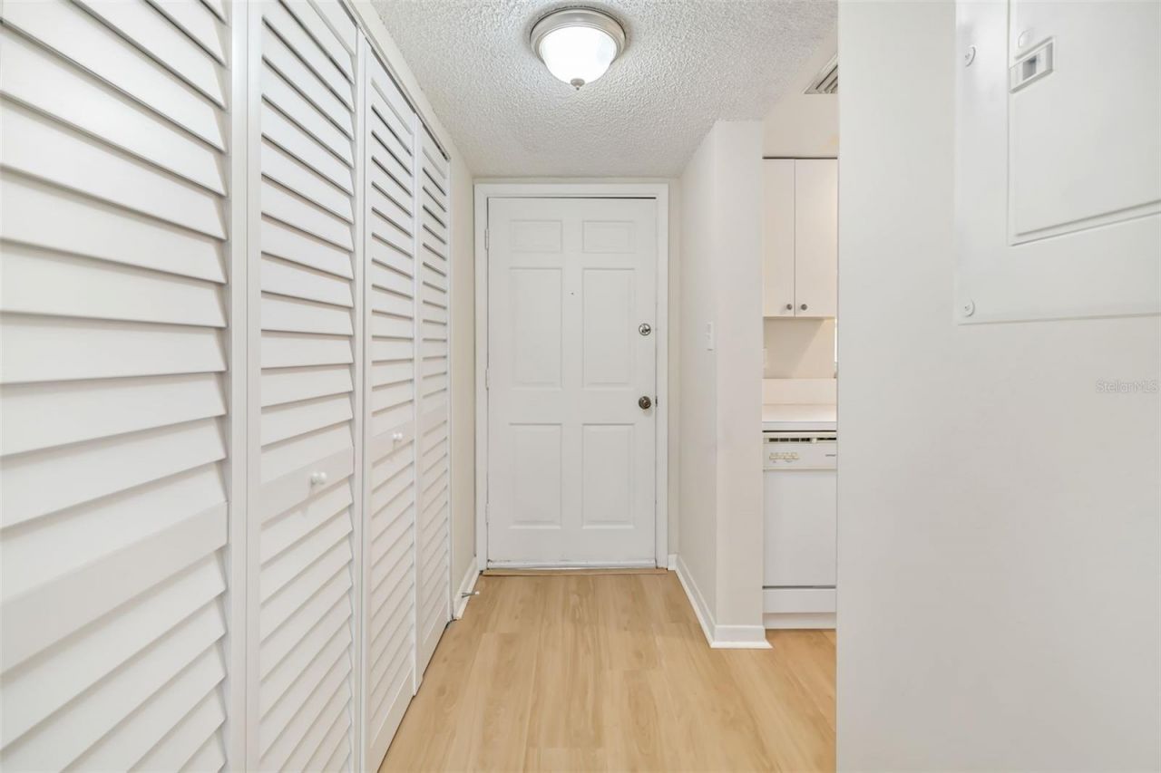 203 47th Avenue Drive W, Unit 167, Bradenton, FL 34207 Photo