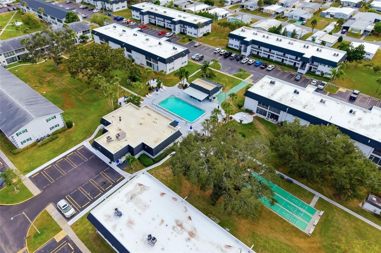 203 47th Avenue Drive W, Unit 167, Bradenton, FL 34207 Photo