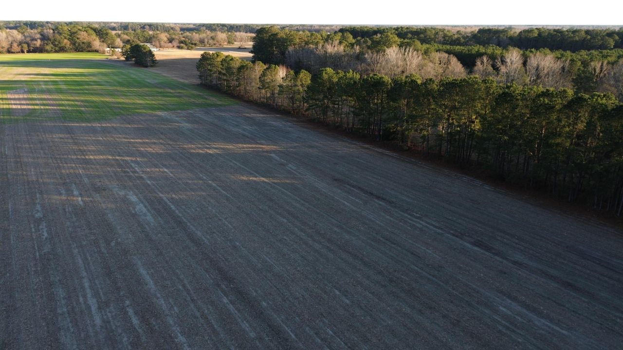 6 Highway 52 Photo 10