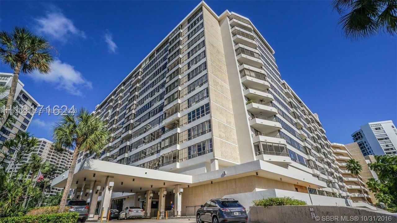 500 Three Islands Blvd, Unit 402, Hallandale Beach, FL 33009 Photo