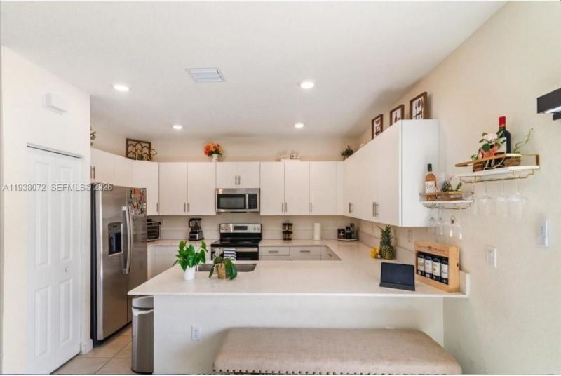 11431 W 32nd Ln, Hialeah, FL 33018 Photo