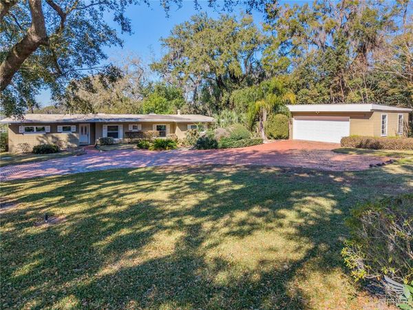 2435 BROADVUE AVENUE, EUSTIS, FL 32726