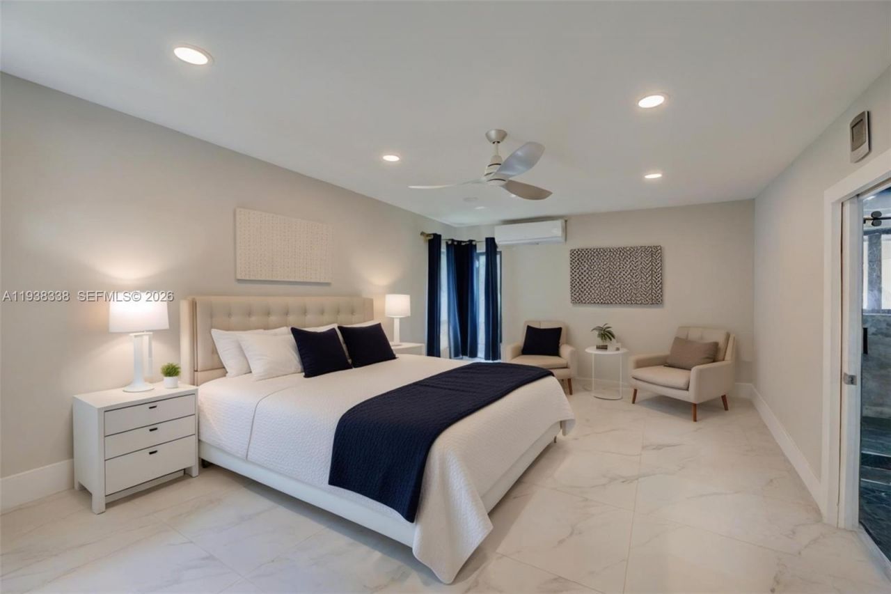 11490 W Biscayne Canal Rd, Miami, FL 33161 Photo