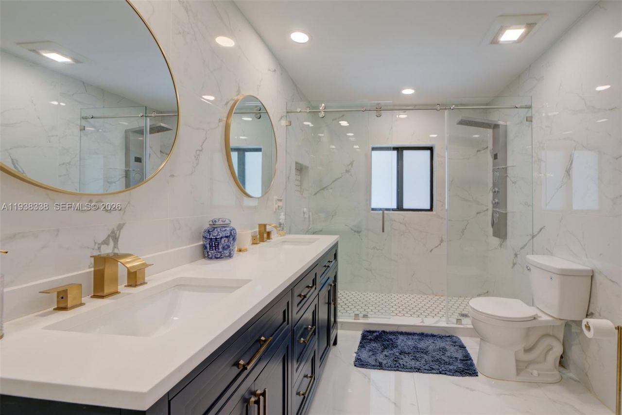 11490 W Biscayne Canal Rd, Miami, FL 33161 Photo