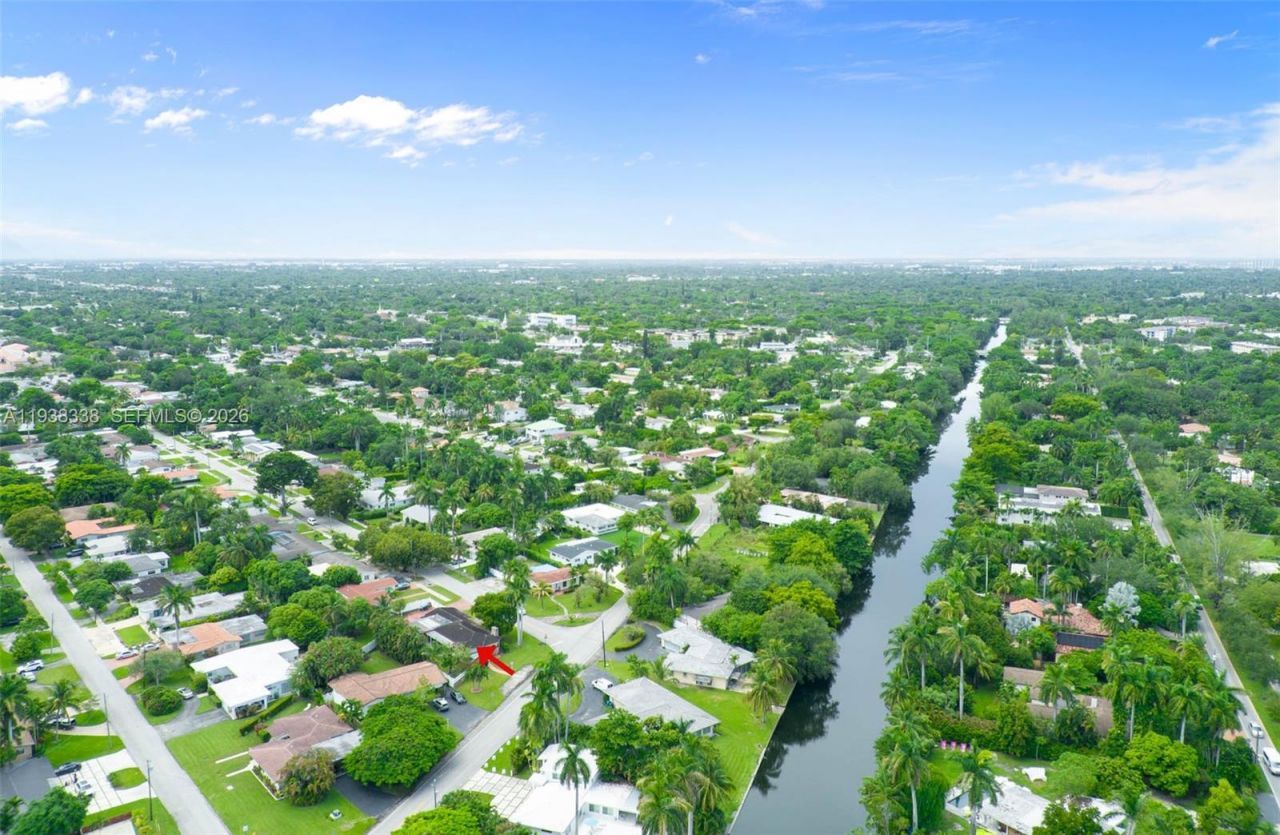 11490 W Biscayne Canal Rd, Miami, FL 33161 Photo