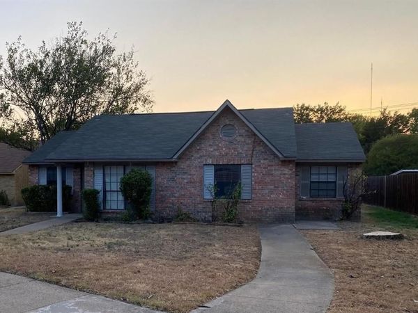 508-510 Matterhorn Street , Cedar Hill, TX 75104