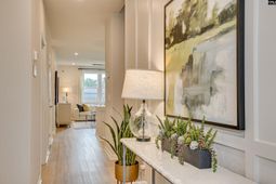 128 Bloomsbury Drive photo 4