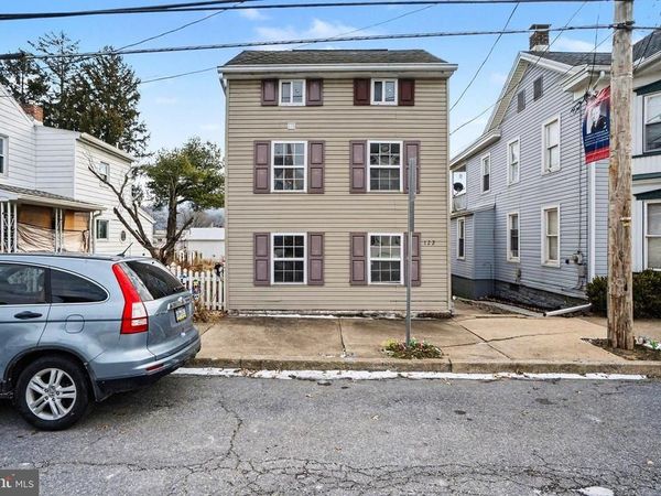 122 N HIGH STREET, DUNCANNON, PA 17020