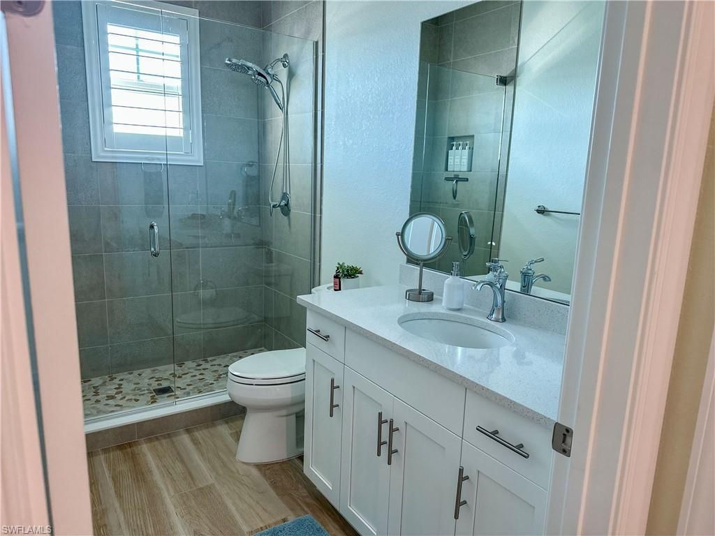 207 Indies Dr E, Unit 201, Naples, FL 34114 Photo