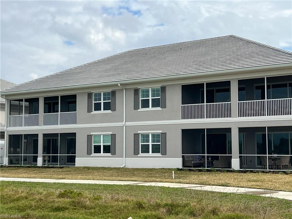 207 Indies Dr E, Unit 201, Naples, FL 34114 Photo