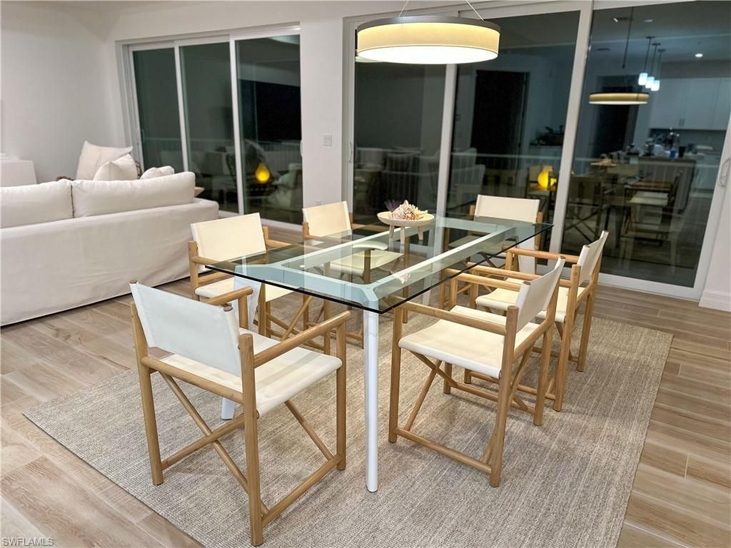 207 Indies Dr E, Unit 201, Naples, FL 34114 Photo