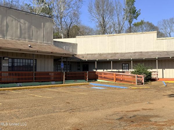 4095 Northview Drive, Jackson, MS 39206