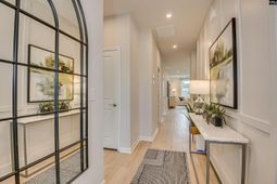 127 Bloomsbury Drive photo 4