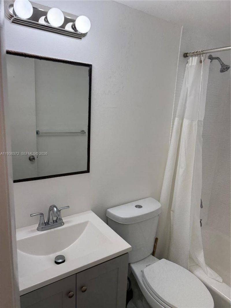 740 Michigan Ave, Unit 5, Miami Beach, FL 33139 Photo